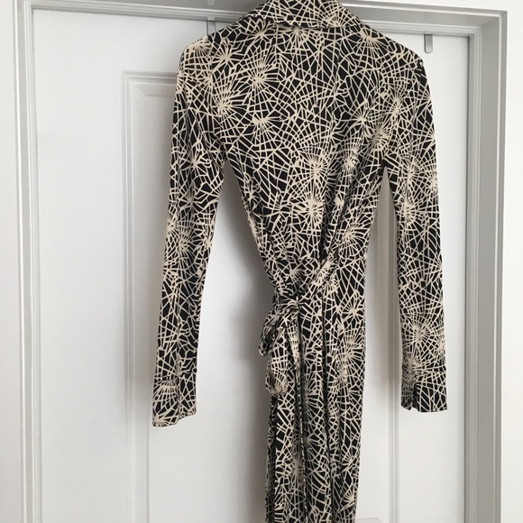Diane Von Furstenberg Wrap Dress - Picture 5 of 5